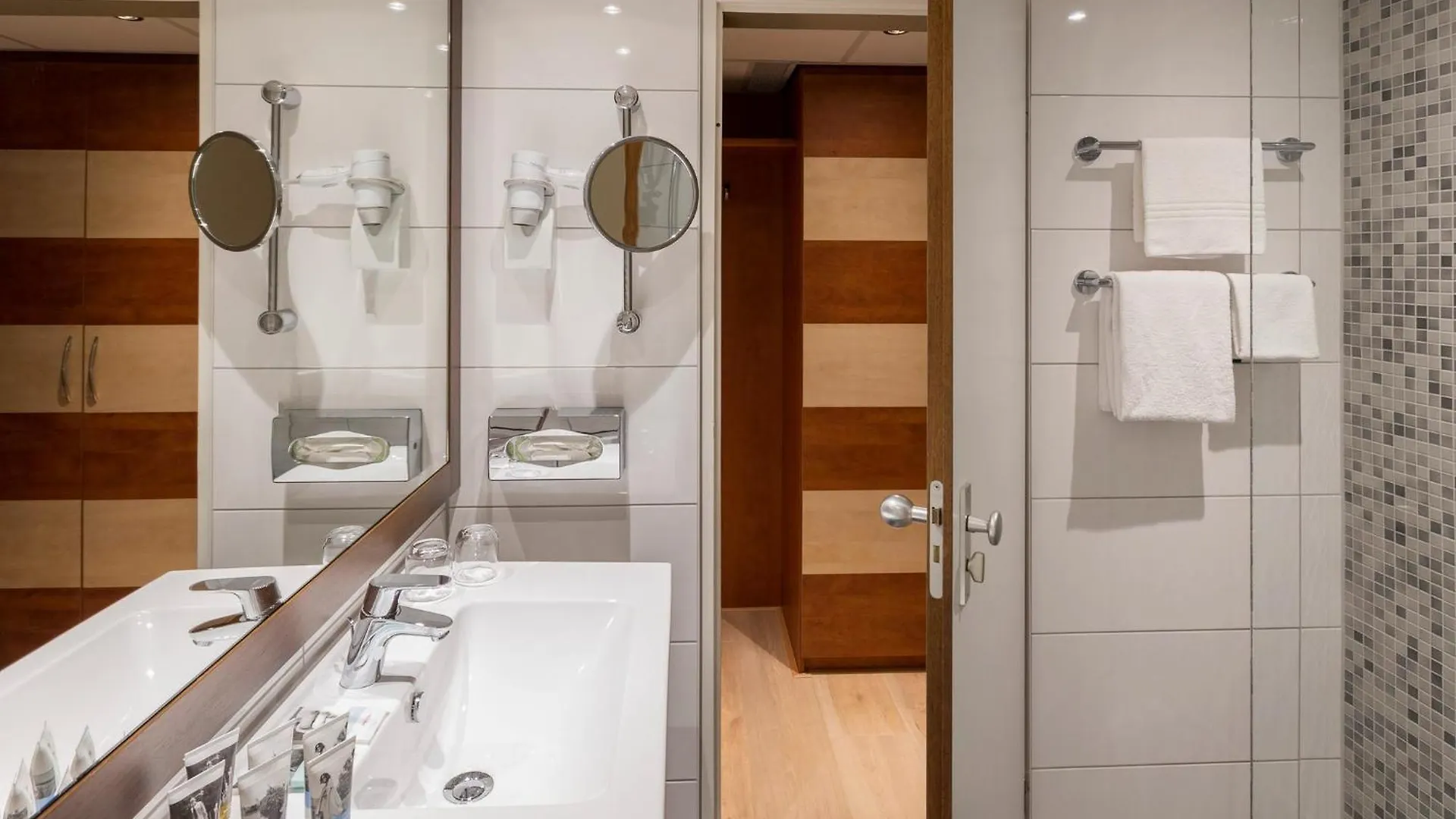 Mercure Hotel Amsterdam West 4*,  Hollanda